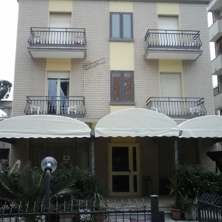公寓式酒店 Edera 2*