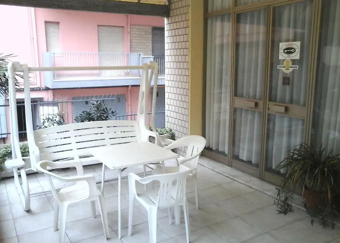 Lejlighedshotel Edera 2*